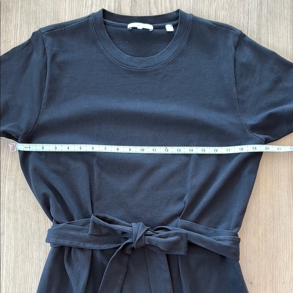 Vince | Black | Sheath Mini Dress Short Sleeve Crew Neck | L - Picture 2 of 8
